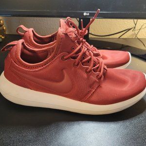 Nike Women's Roshe Two 844931-601 Red (Cayenne/white) Running Shoes